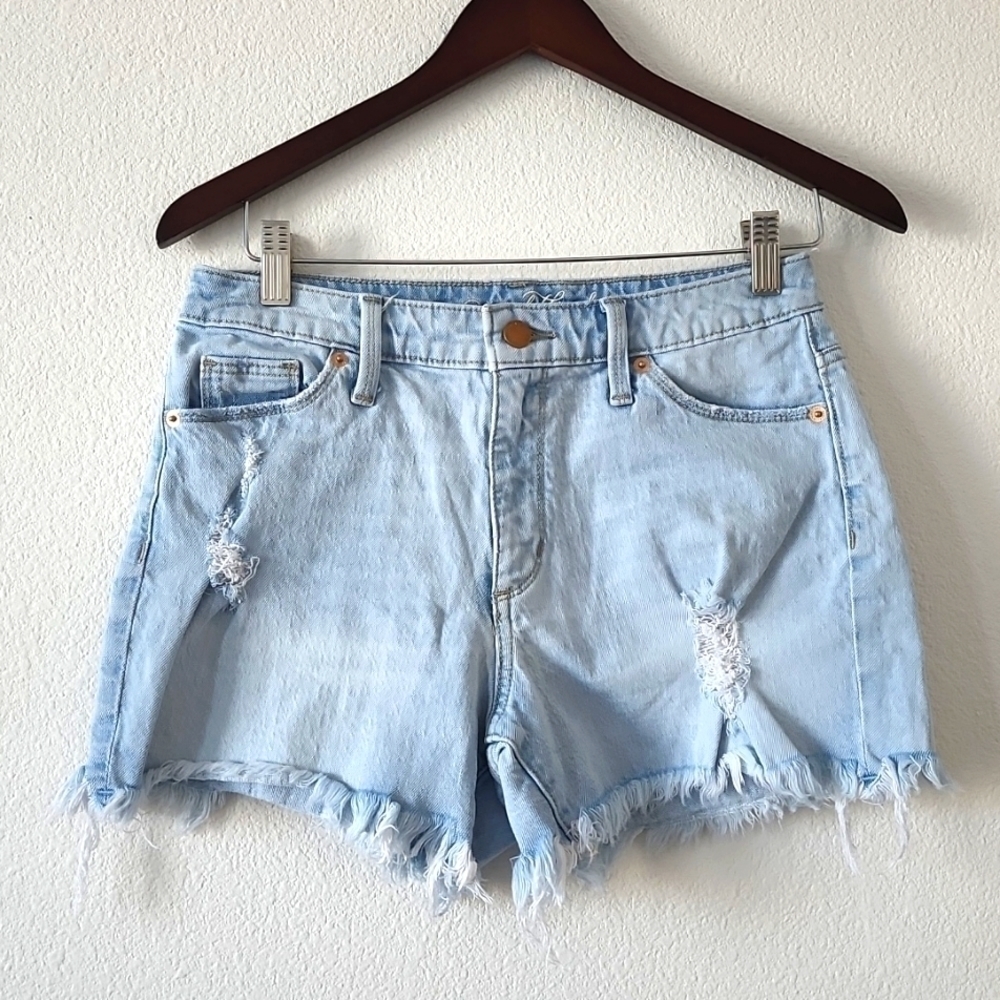 Universal thread frayed denim shorts coastal cowgirl Festival Boho Bohemian
